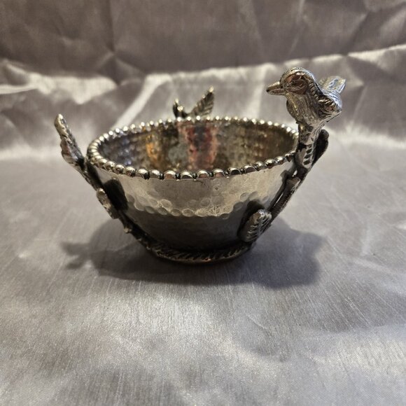 Vintage Metal Bowl Silver Tone w/bird Leaves.5” Dia. 3.5” H - Picture 4 of 7
